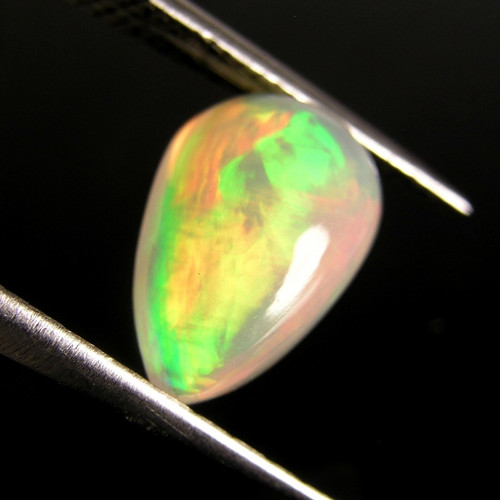 Kabošon přírodního Opálu, 2,37 ct., 12,1x8,0x5,0mm