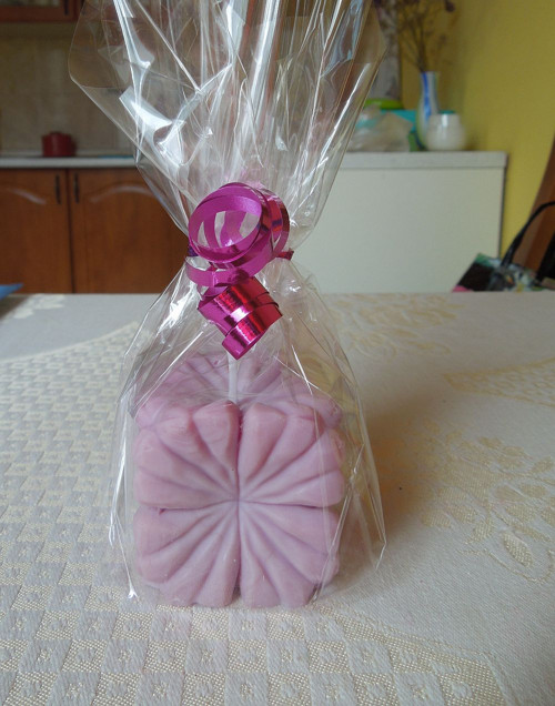Hand made svíčka Lila květina