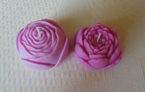 Hand made svíčky - 2 fialkové květiny