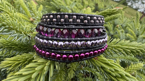 Náramek Wrap Bracelet v černo - purpurové
