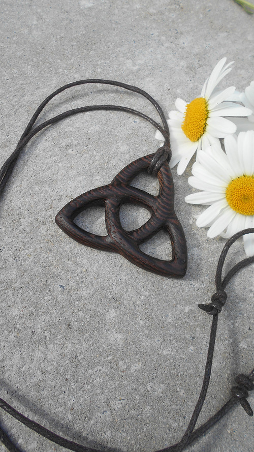 Triquetra - wenge
