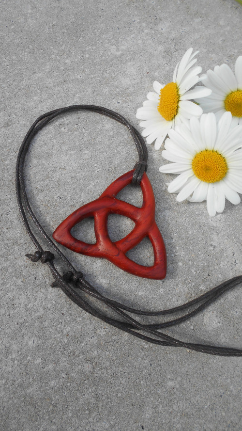 Triquetra - padouk