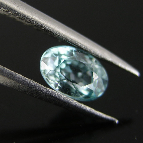 Přírodní modrý Zirkon, 0,87 ct., 6,0x4,0x3,3 mm