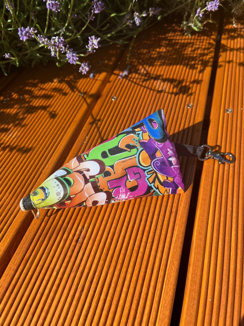 Klíčenka s karabinou - grafity