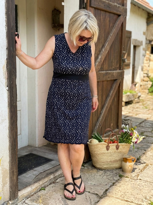 Šaty černý puntík — foto 1