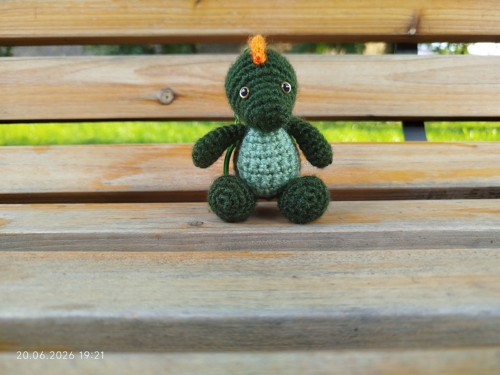 Handmade Amigurumi Dinosaur Dragon Keychain 4"