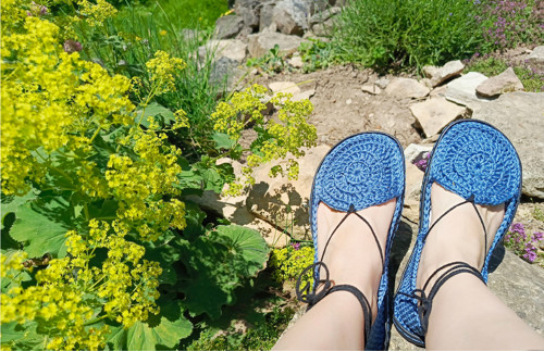 Háčkované barefoot sandálky "jeans mandala"