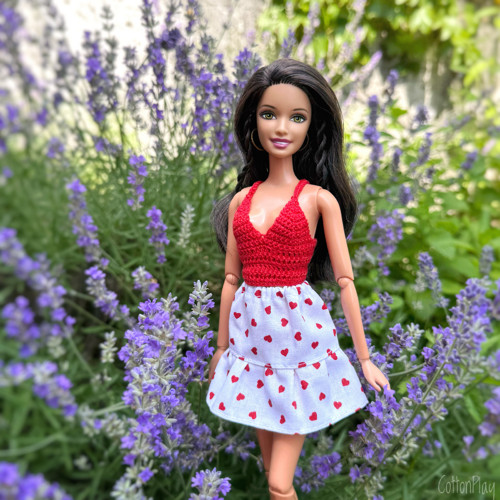 Suknička pro Barbie - bílá se srdíčky, s volánkem — foto 1