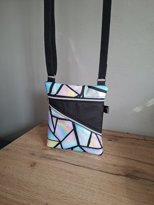 Crossbody přes rameno — foto 1