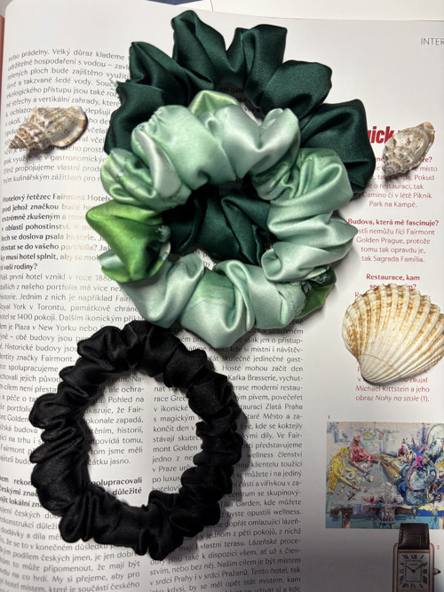 Emerald Whisper – Silk Scrunchie Set