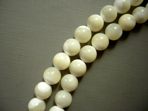 Perličky z říční perleti 8 mm, 1 ks