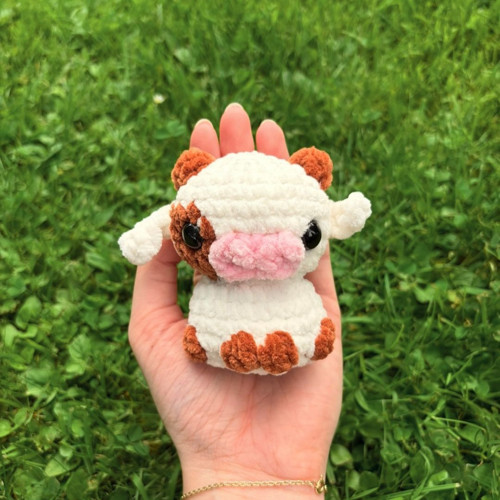 Háčkovaný plyšák kravička / Amigurumi