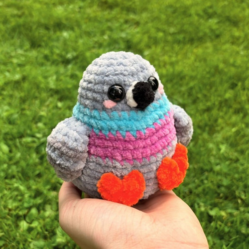 Háčkovaný plyšák holoubek / Amigurumi holub