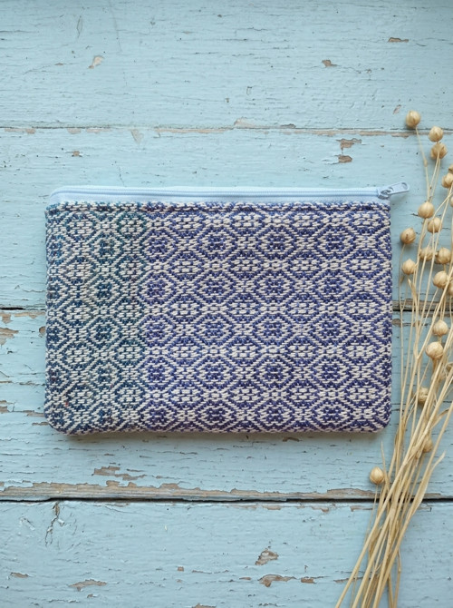 Pouzdro z ručně tkané látky Modrá dálka 23626