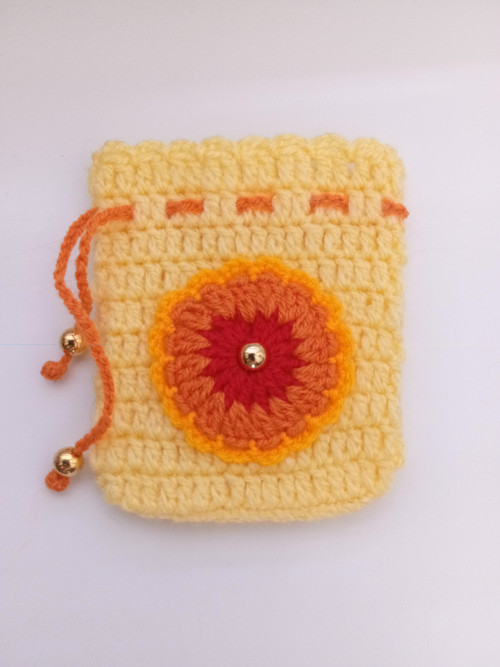 Háčkovaný pytlíček 8 x 9,5 cm