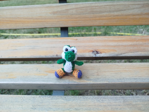 Handmade Amigurumi Dino Dinosaur 2"