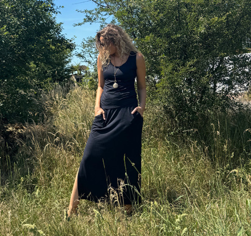 Dlouhá sukně temně modrá melange