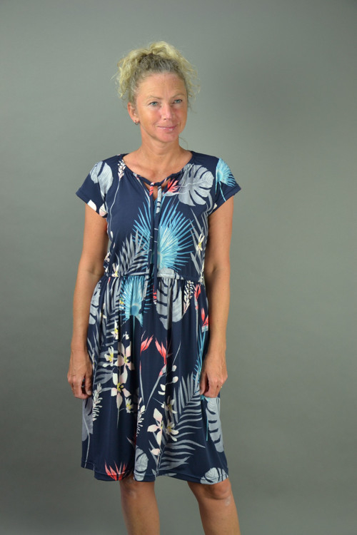 Řasené šaty — foto 1