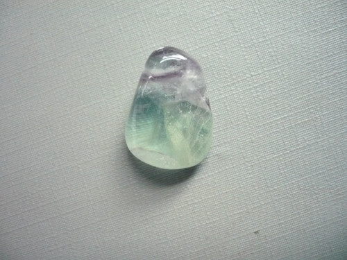 Troml. kámen – fluorit duhový 21 mm, č.4