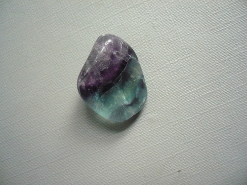 Troml. kámen – fluorit duhový 22 mm, č.19