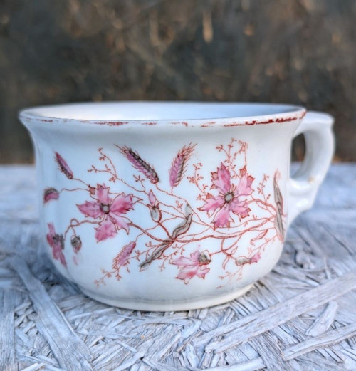 Starožitný hrnek,silnostěnný porcelán, růž. květy.