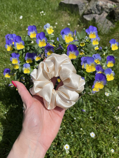 Saténová scrunchies velká
