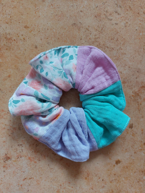 Mušelínová gumička do vlasů scrunchie - MIX