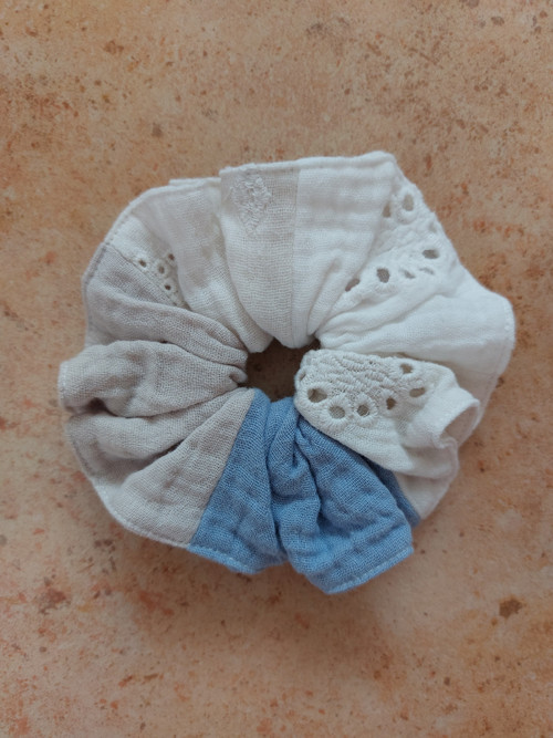 Mušelínová gumička do vlasů scrunchie - MIX