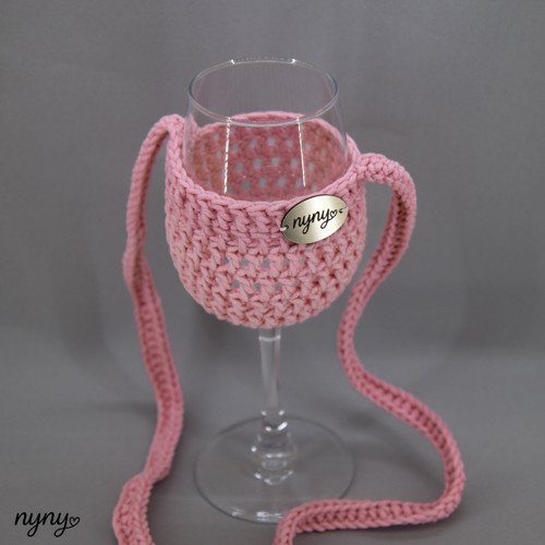 Háčkovaný obal na skleničku s popruhem