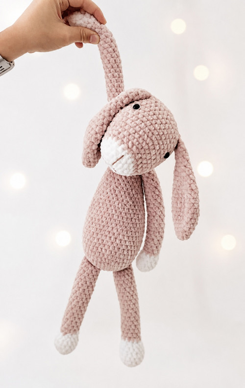 Háčkovaný mazlík Bunny – něžný kamarád
