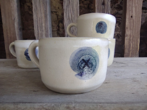 Malý kafe Knoflík