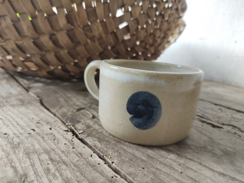 Malý kafe Knoflík