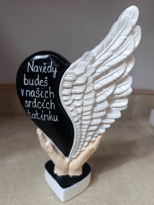 Srdce s andělským křídlem