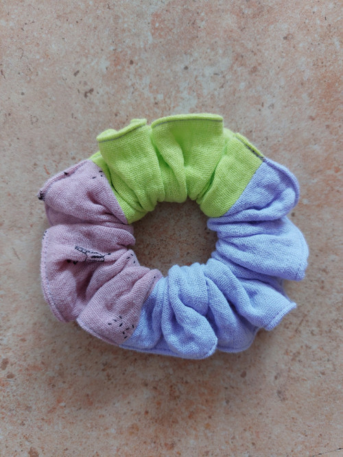 Mušelínová gumička do vlasů scrunchie - MIX