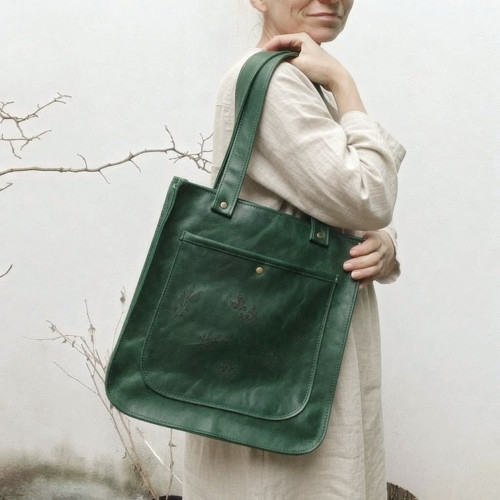 Kabelka WALKING Bag graving GREEN