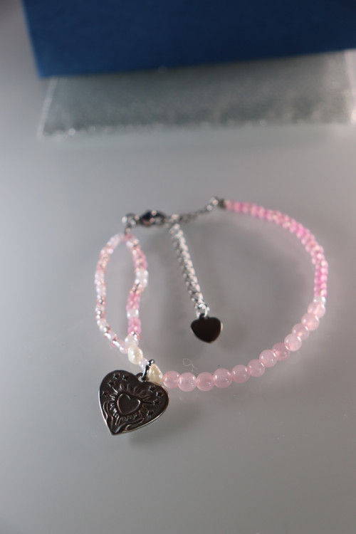 Náramek romance s růženínem