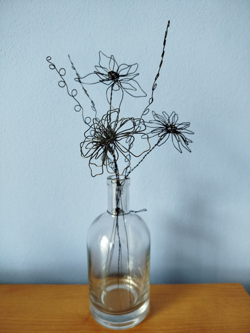 Květy z drátku