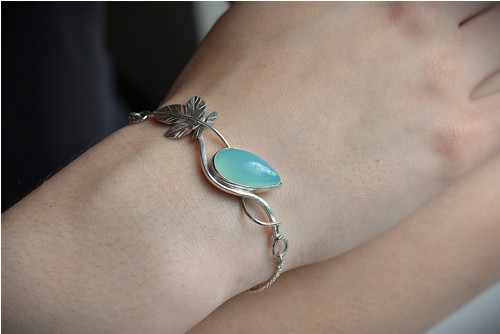 Náramek s aqua chalcedonem