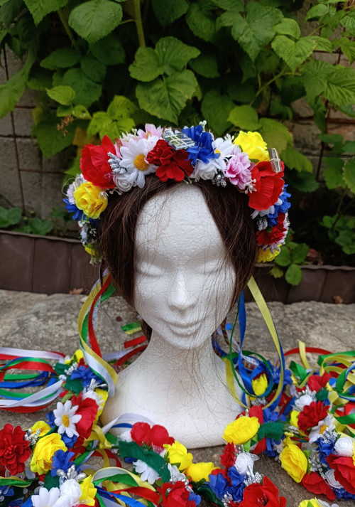 Bohatý věneček hodový - folklórní VI
