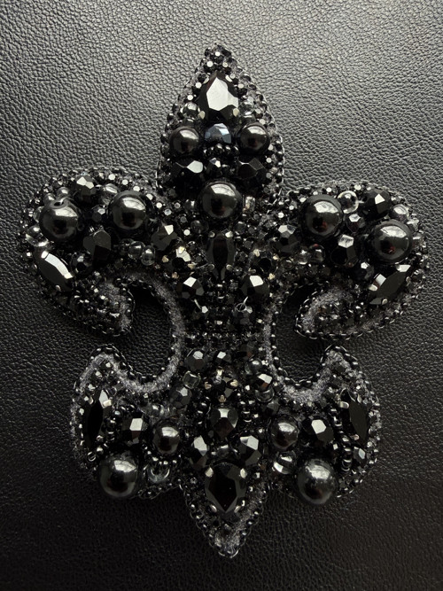 Brož Fleur-de-lis Černá