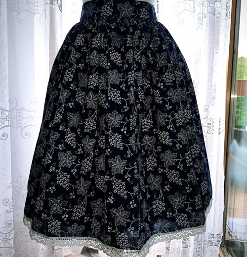 Modrotisková sukně - Hrozny