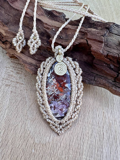 Boho náhrdelník s achátom a zlatou špirálou