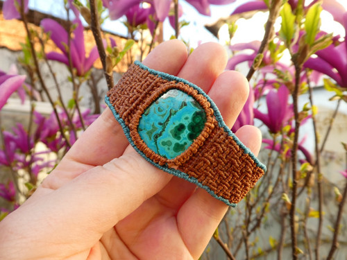 Macramé náramek malachit-chryzokol — foto 1