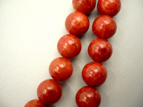 Korál - vrtaná kulička 10 mm, 1 ks