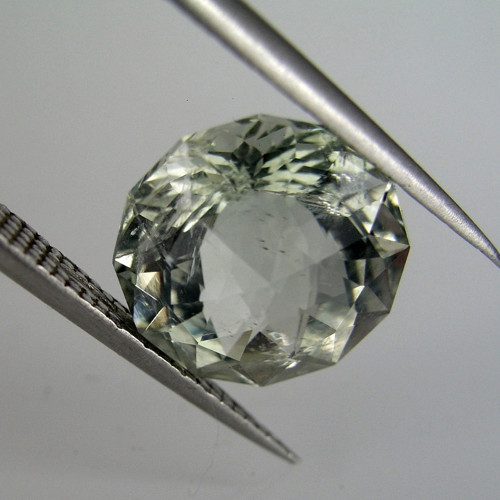 Broušený přírodní Praseolit, 6,02 ct., 15,1x9,9 mm