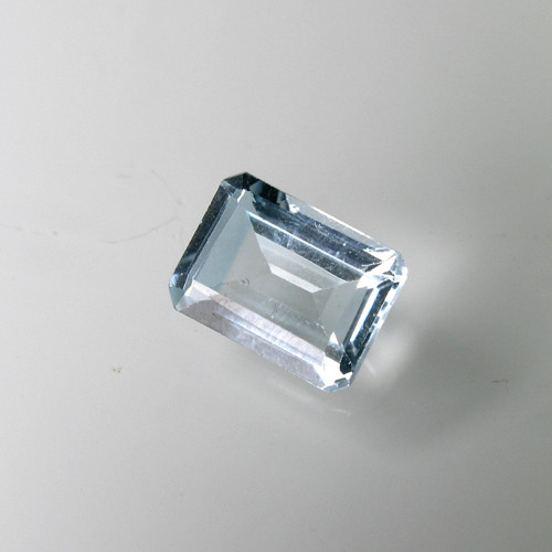 Přírodní modrý Topas, 1,19 ct., 7,1x5,2x3,1 mm