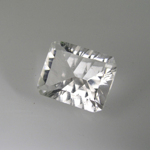 Broušený Křemen-Křišťál, 2,71 ct., 9,9x8,0x5,2 mm
