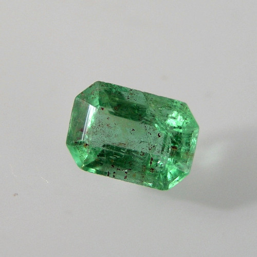 Broušený přírodní Smaragd, 0,70 ct., 6,9x4,9x3,2mm