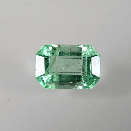 Broušený přírodní Smaragd, 0,47 ct., 6,0x4,0x2,2mm