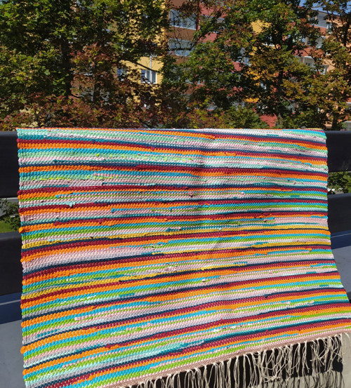 Tkaný koberec 80 x 95 cm